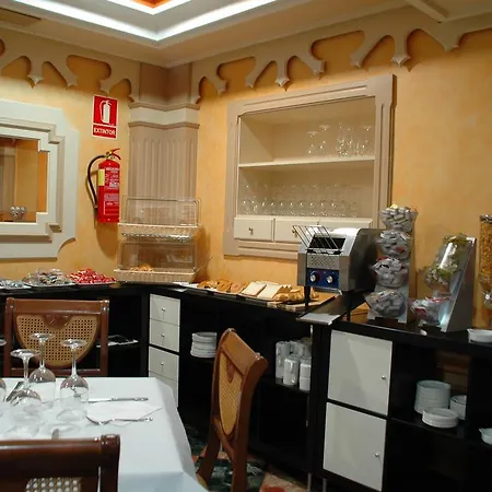 Hotel Zaravencia By Bossh Toro