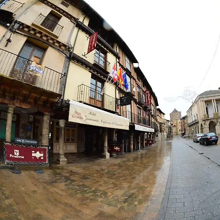 Hotel Zaravencia By Bossh Toro