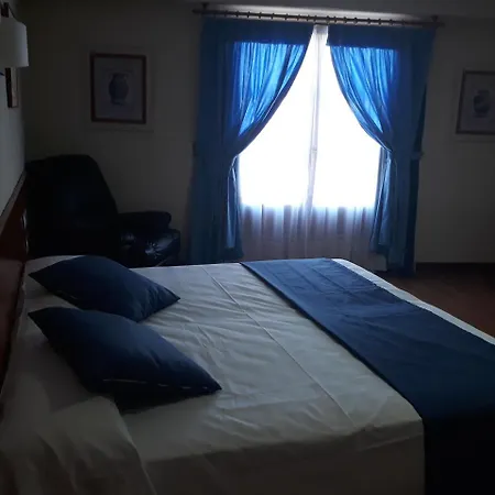 Hotel Zaravencia By Bossh